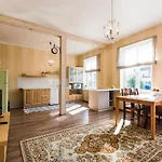 Reta Apartemendid Apartman *