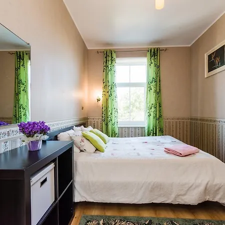 Reta Apartemendid 公寓 *